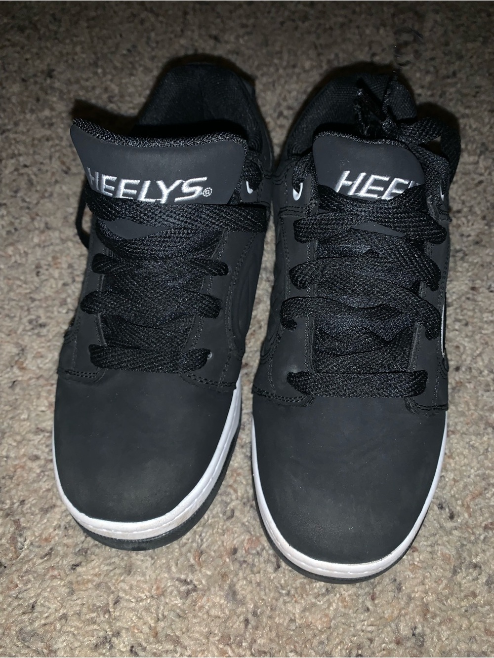 Heelys boys Black Skate Shoes with Wheels